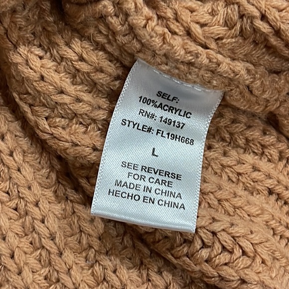 FAVLUX OFF THE SHOULDER SWEATER. Size L in soft rust orange color. EUC. - Picture 8 of 9